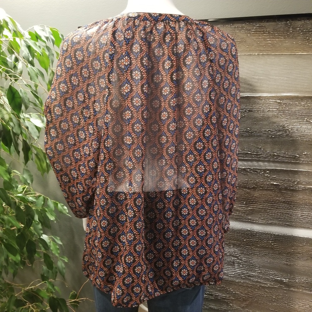 Liz Claiborne semi sheer boho top. Size Large - Picture 6 of 8